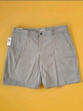 IZOD Mens Size 40 Gray Saltwater Stretch Chino Shorts Classic Fit 9 " Inseam NEW